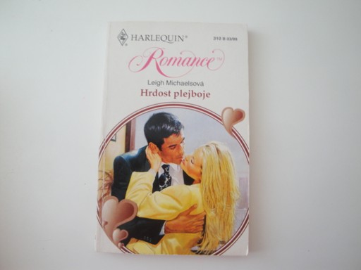 Hrdost plejboje-Leigh Michaelsová