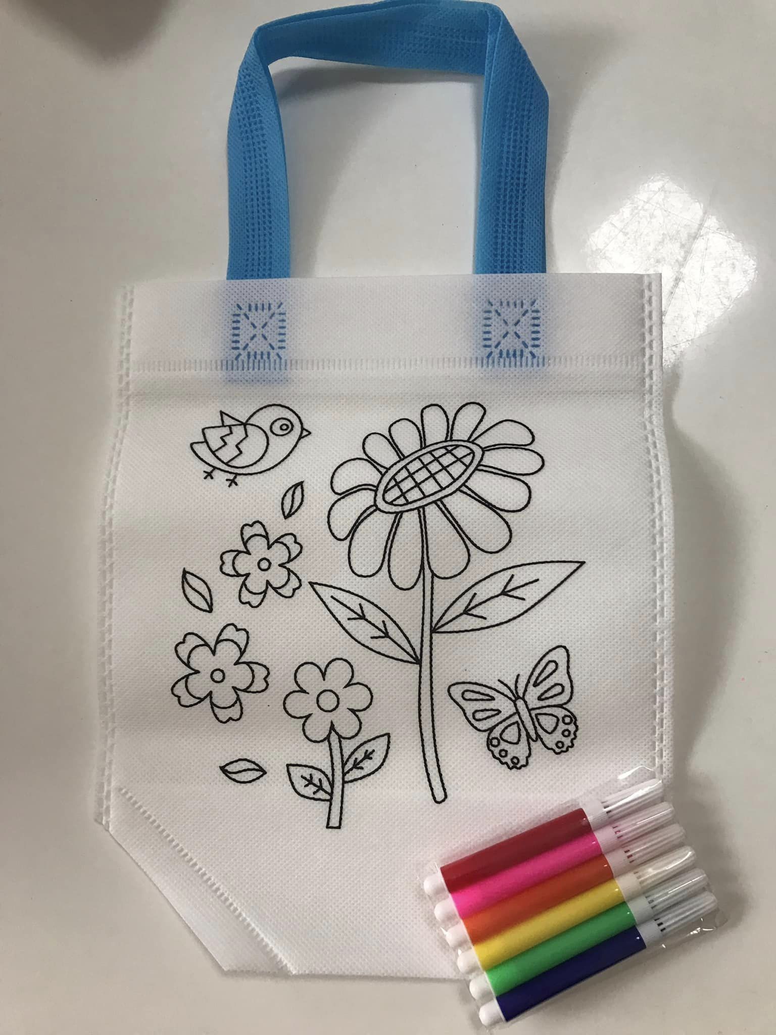 Taška k vybarvení-květina