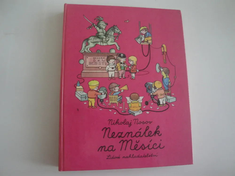 Neználek na Měsíci-Nikolaj Nosov