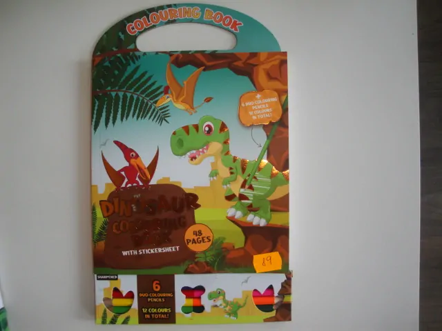 Omalovánky s pastelkama - dino