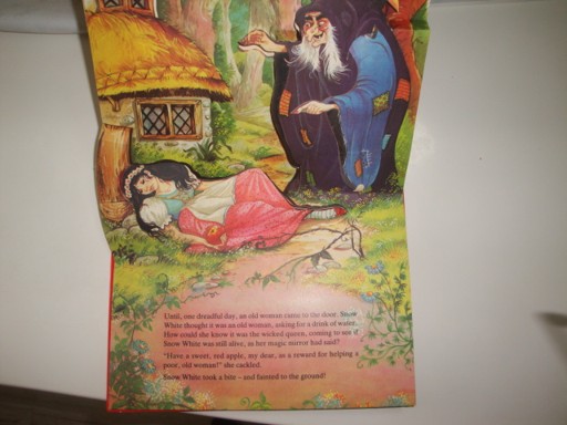 Snow White - Pop-Up picture story 