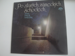 Po starých zámeckých schodech